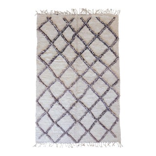 1980s Moroccan Kilim Beni Ourain Rug - 8.8 X 5.4 Ft For Sale