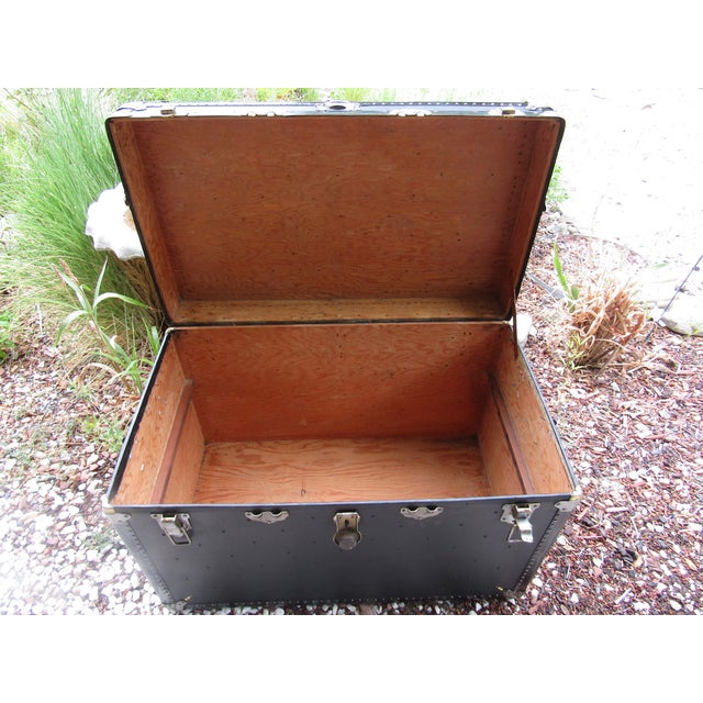 Vintage Steamer Trunk C 1930 For Sale - Image 4 of 5