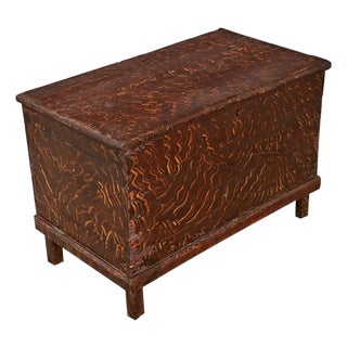 Swedish 19th Century Faux Bois Petite Painted Trunk For Sale