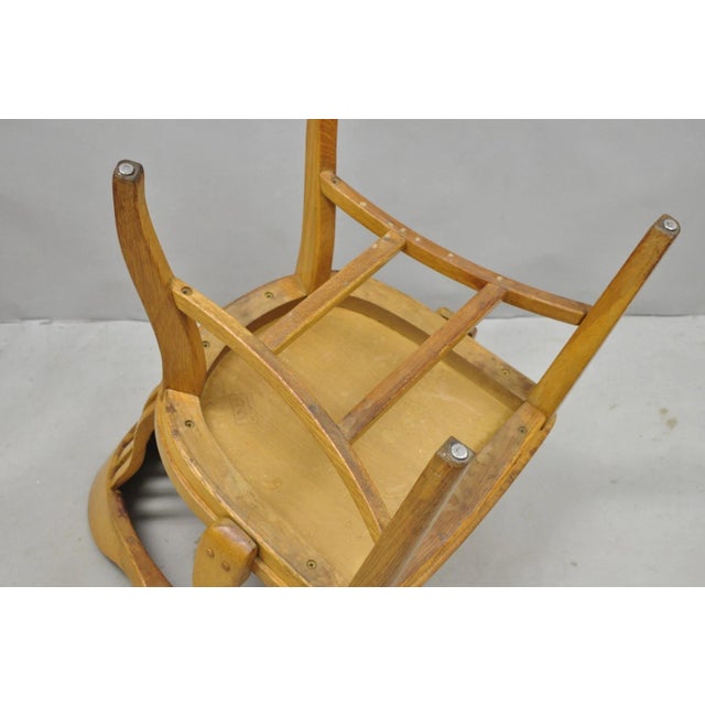 Early 20th Century Traditional Antique Solid Golden Oak Wood Office Library Bankers Arm Chair For Sale - Image 14 of 16