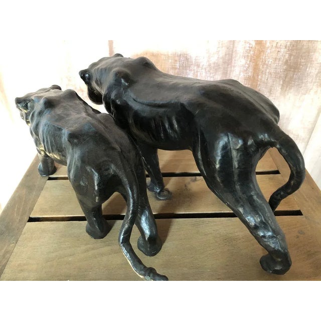 The smallest of the Jaguar measures 33cm wide and a height of 16cm and 9cm deep.