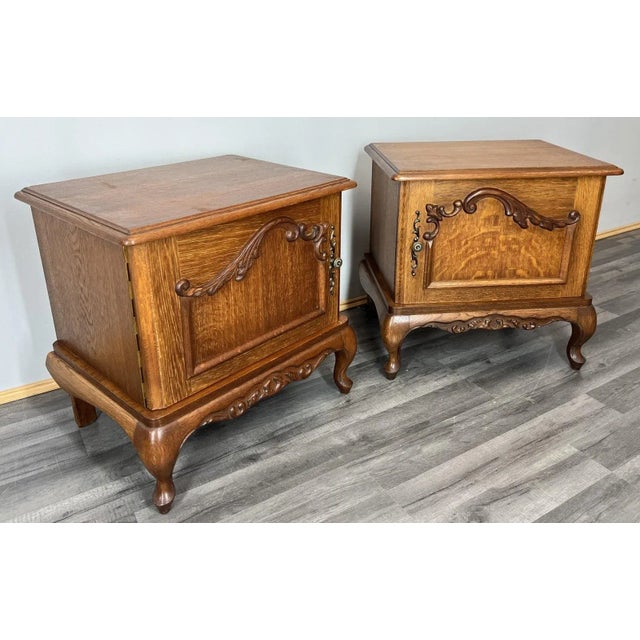 Vintage Louis XVI French Bedside Tables, Set of 2 For Sale - Image 3 of 17