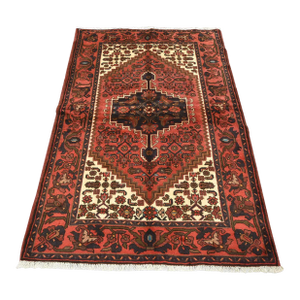 Hamedan Rug 4'3'' X 6'5'' Red Wool Vintage Tribal Hand-Knotted Oriental Carpet