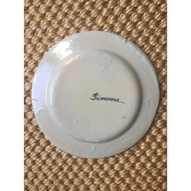 Vintage French Faience Ceramic Cockatoo Plate For Sale In Charlotte - Image 6 of 8