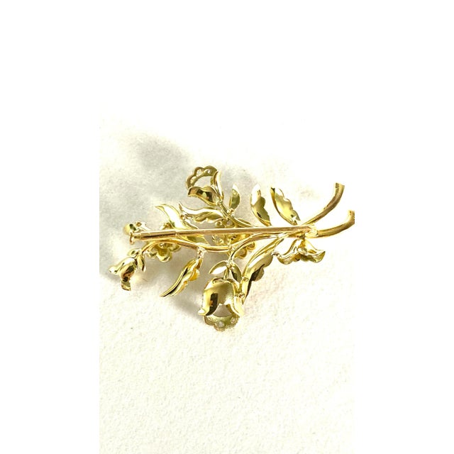 Mid-Century Vintage Platinum and 18k Yellow Gold Diamond Brooch For Sale In New York - Image 6 of 6