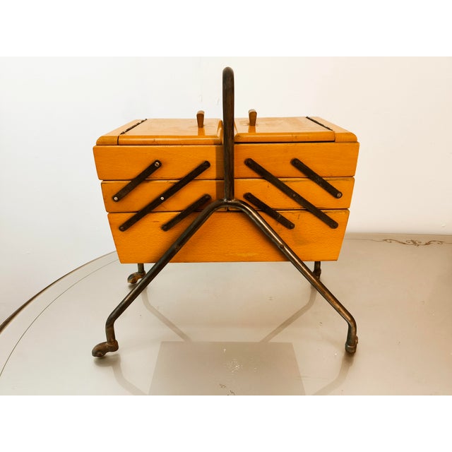Object Holder with Wheels, in Very Good conditions. Designed 1950 to 1959