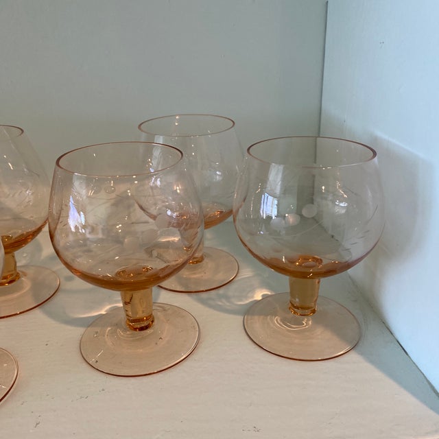 Vintage Rose-Colored Etched Stemware- Set of 8 For Sale In Las Vegas - Image 6 of 10