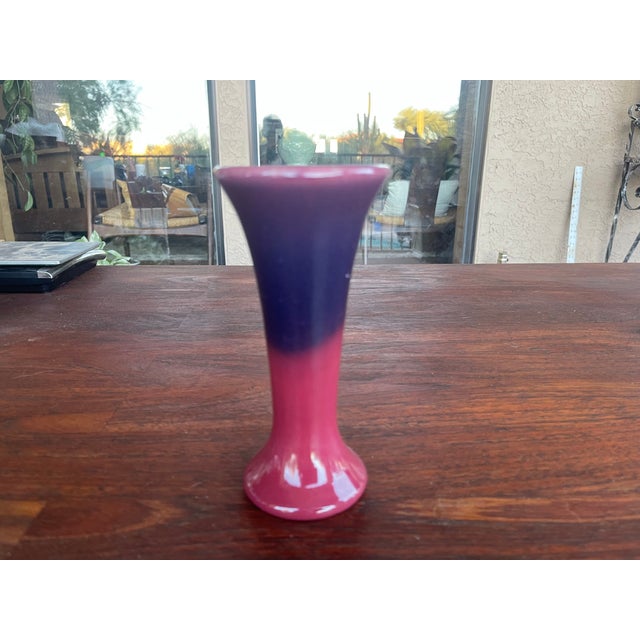 1940s Vintage Cliftwood Art Pottery(Morton) Unmarked Small Maroon/Blue Trumpet Vase For Sale - Image 5 of 8