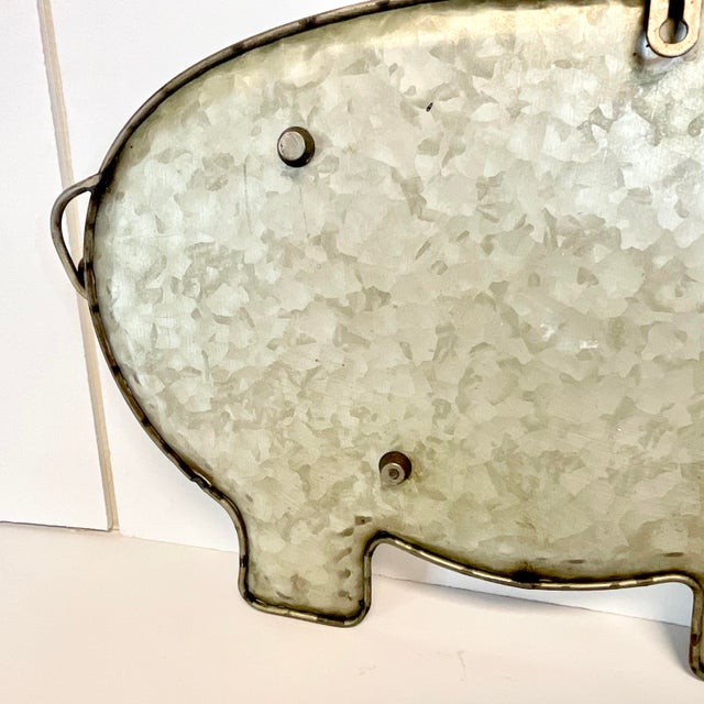 1980s Vintage Farmhouse Arts & Crafts Boho Chic Pig Galvanized Tray. For Sale - Image 9 of 9