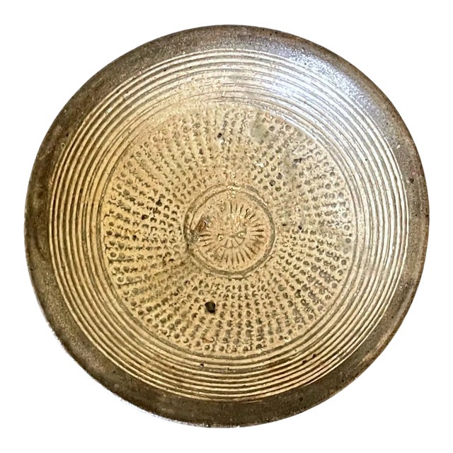 16th Century Korean Joseon Dynasty Stoneware Bungcheong Bowl For Sale