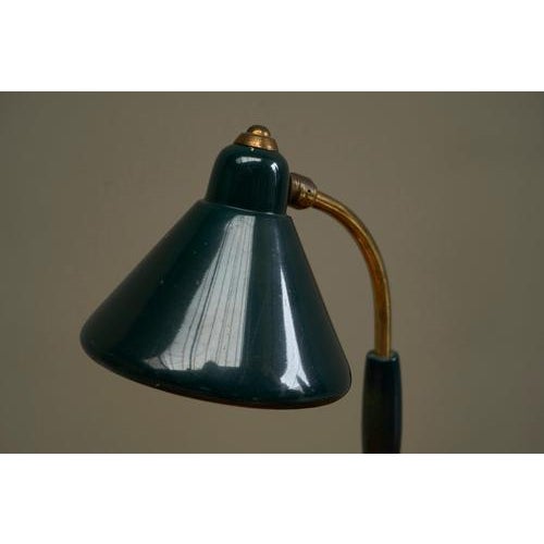 Italian Table Lamp in Forest Green Lacquered Metal and Brass, 1960s ...