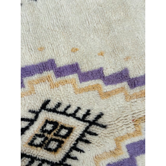Beni Ouarain Moroccan Wool Rug With Lavender Tribal Motif For Sale - Image 10 of 10