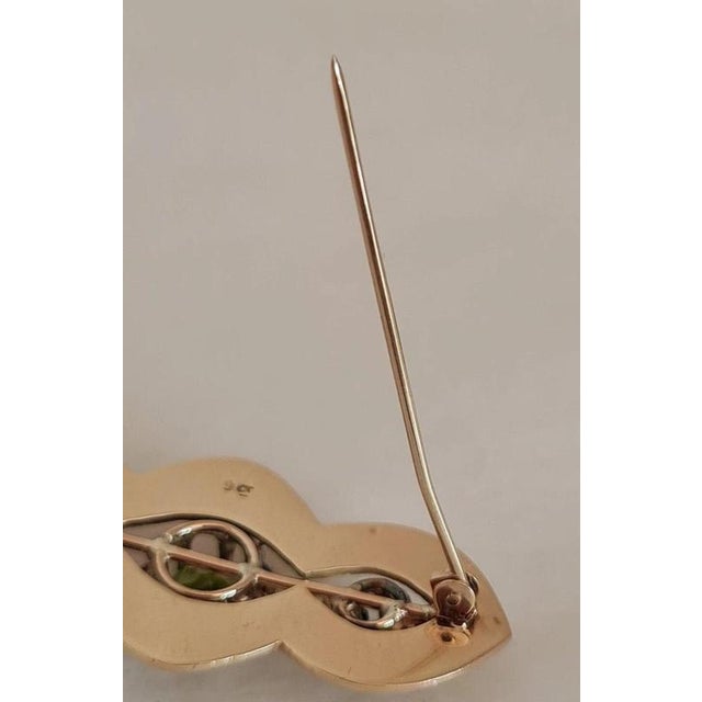 Antique Yellow & White Gold Peridot Brooch For Sale - Image 5 of 9