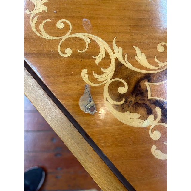 Mid 20th Century Italian Inlaid Marquetry Bar Cart With Drop-Leaf Top For Sale - Image 5 of 6