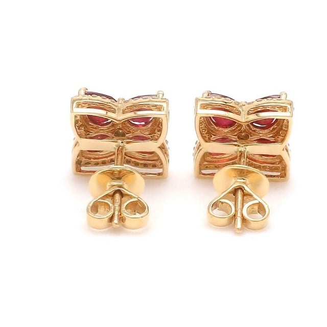 2.52 Ct Natural ruby and 0.39 ct diamond earring in 18k gold For Sale - Image 9 of 18