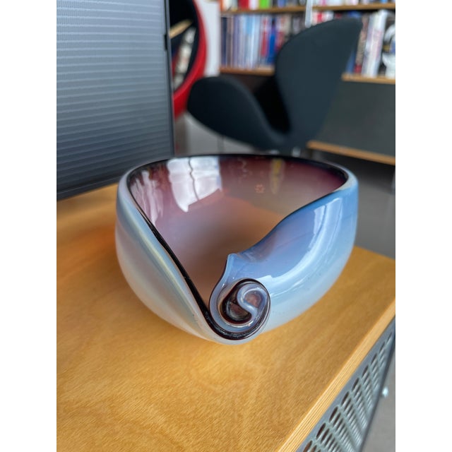 Mid-Century Modern Shell Bowl Opalescent Sommerso Snail Attributed to Alfredo Barbini and Murano For Sale - Image 3 of 11