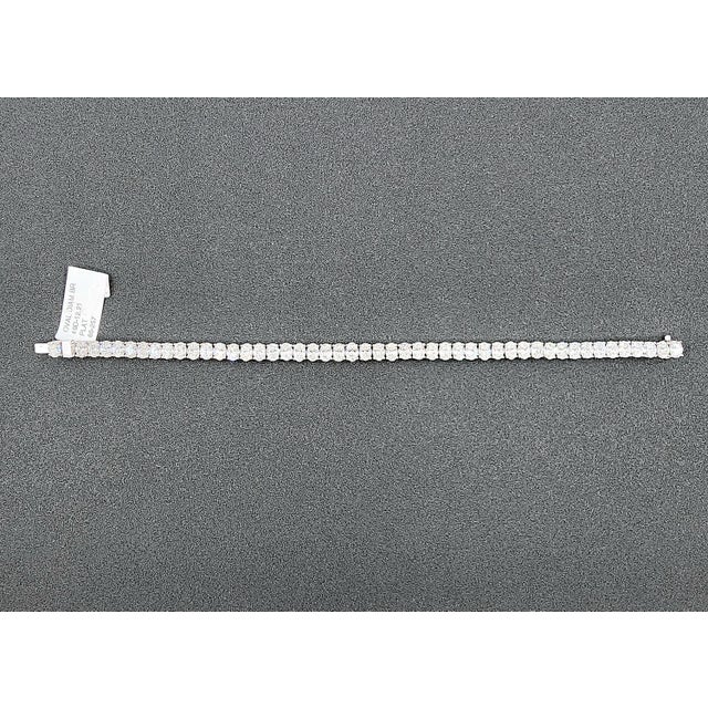 Metal 12.21 Ct Oval Cut Diamond Tennis Bracelet For Sale - Image 7 of 8