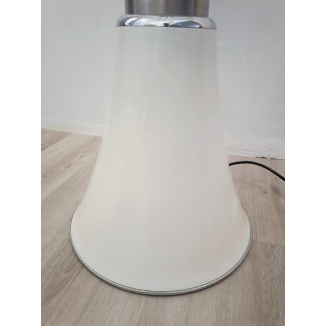 Martinelli Luce First Edition Pipistrello Floor Lamp by Gae Aulenti for Martinelli Luce, 1960s For Sale - Image 4 of 18