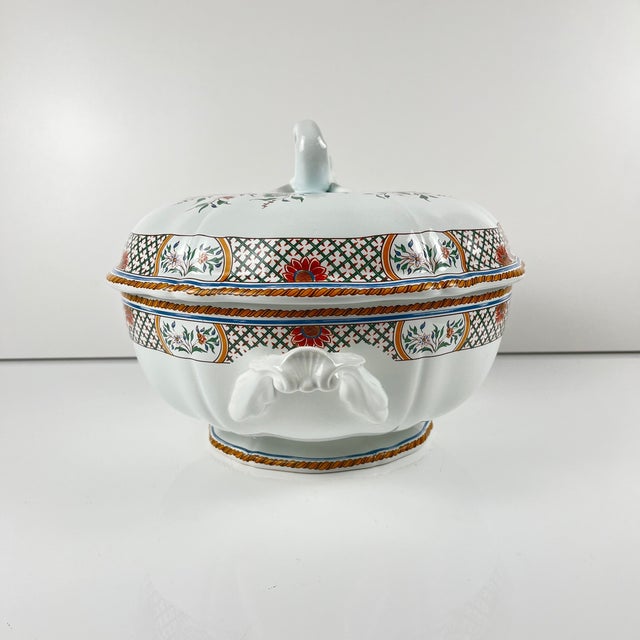 Gien Rouen Sainfoin Tureen, 1990, Limited Edition 693/1500 This design is part of the grand earthenware tradition of the...