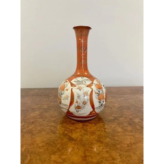 Antique Japanese quality porcelain Kutani vase having a quality shaped Japanese porcelain Kutani vase with wonderful hand...