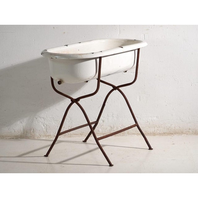 Bathtub in Enamelled Iron, Central Europe, 1950 For Sale - Image 10 of 14