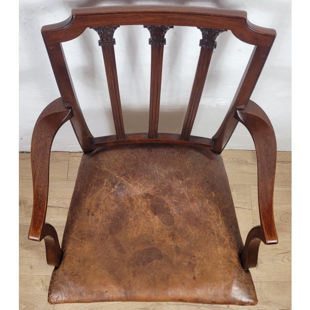 19th Century Victorian English Armchair in Carved Leather and Mahogany, 1890 For Sale - Image 10 of 18