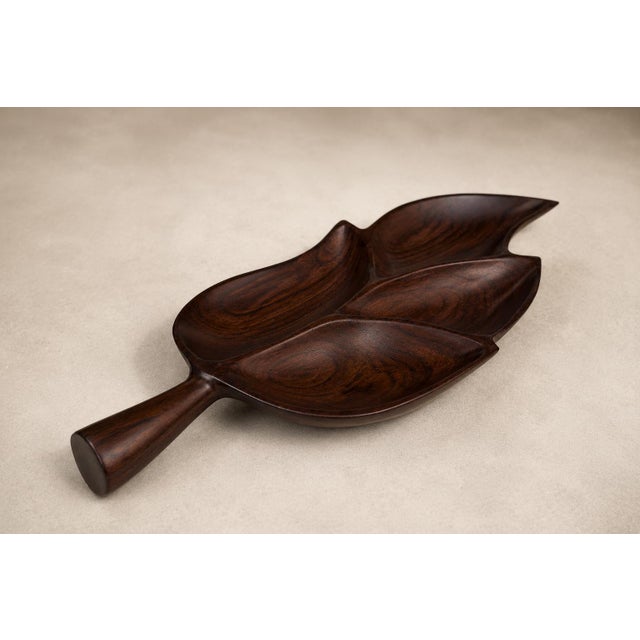 1960s Brazilian Rosewood Leaf-Form Serving Tray / Sculptural Organic Modern Hand-Carved Tray / Mid-Century Decorative Serving Piece For Sale - Image 10 of 12