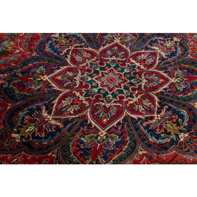 Handmade Persian Heriz Hand-Knotted Wool Rug in Red With Medallon Motif For Sale In New York - Image 6 of 8