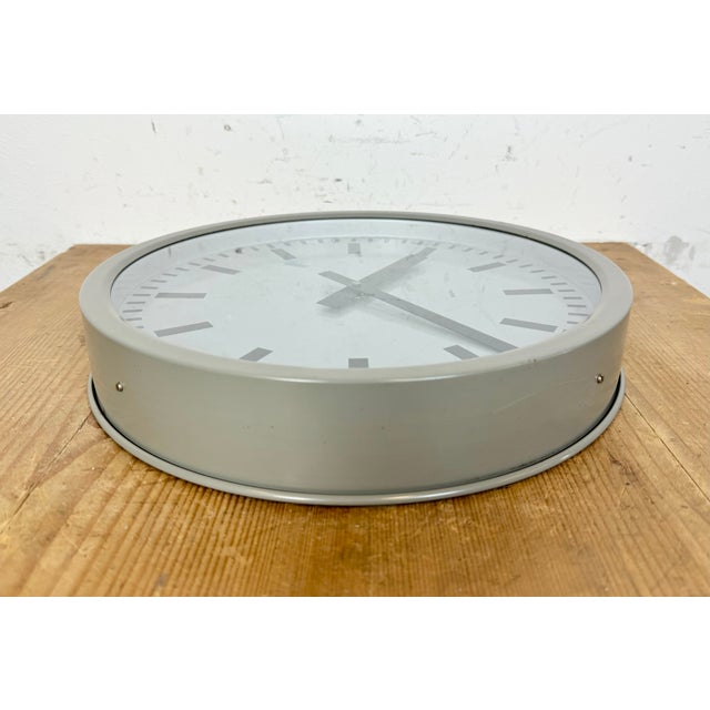 Industrial Grey Station Wall Clock from Nedklok, 1960s For Sale - Image 10 of 18