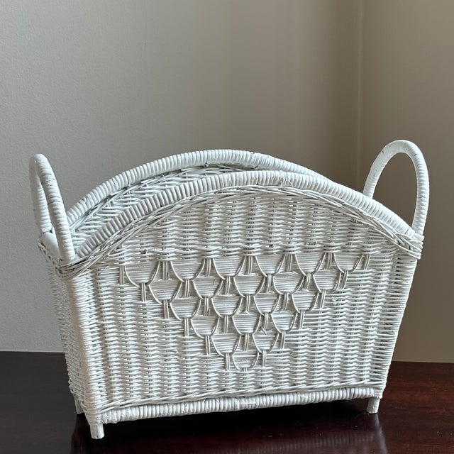 Wood Mid-20th Century White Wicker Magazine / Book Holder For Sale - Image 7 of 12