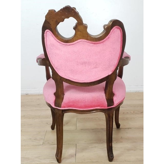 Vintage French Provincial Tufted Pink Velvet Heart Chair ~ Hollywood Regency For Sale In Los Angeles - Image 6 of 6