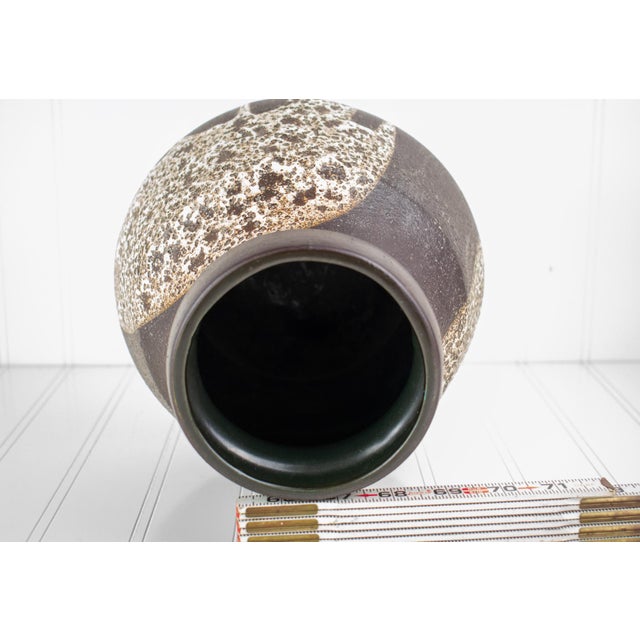 1970s Mid-Century Modern Lapid Pottery "Splat Lava" Hand-Painted Vase by Fiby For Sale - Image 9 of 16