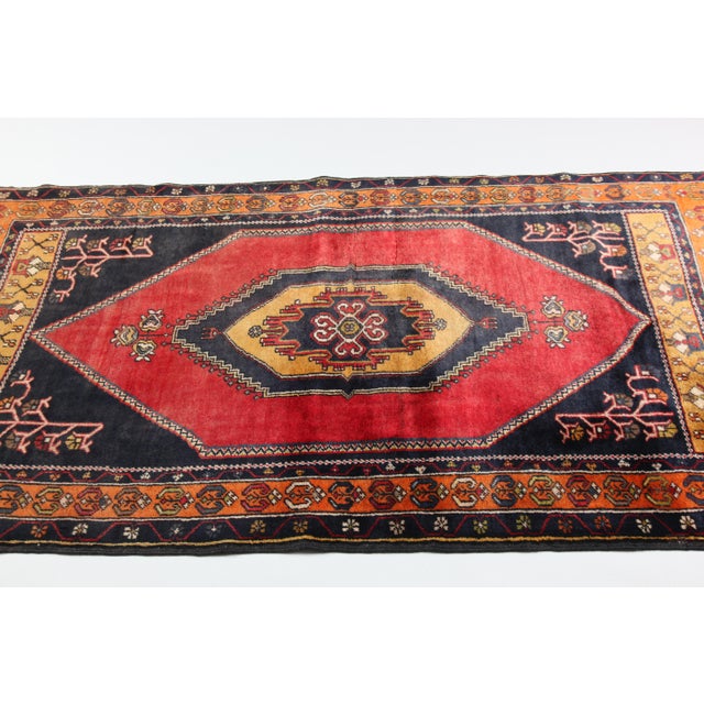 Vintage Traditional Turkish Wool Rug – Floral & Geometric Patterns -3' 4'' X 5' 11' For Sale - Image 9 of 12