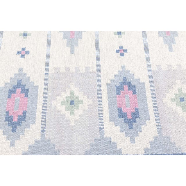 Doris Leslie Blau Vintage Scandinavian Geometric Light Gray Flatweave Wool Rug For Sale In New York - Image 6 of 8
