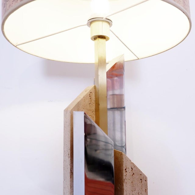 1970s Tall Skyscaper Table Lamp in Travertine, Chrome and Brass by Sciolari, 1970s For Sale - Image 5 of 15