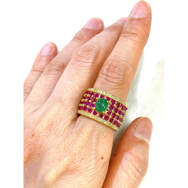 Green Bochic “Orient” African Ruby, & Jade Vintage Band Ring Set In 18 K Gold & Silver, Size 8.5 For Sale - Image 8 of 11