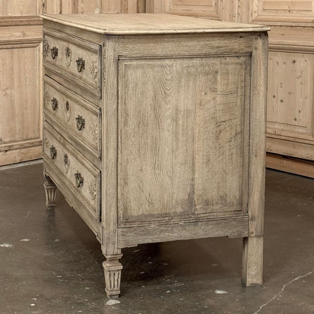 18th Century Liégeois Country French Louis XVI Stripped Commode For Sale - Image 12 of 18