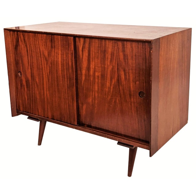 Vintage 1950s Walnut Credenza by Risom Design For Sale - Image 13 of 13