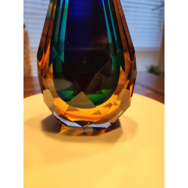 Murano Mid 20th Century Alessandro Mandruzzato Murano Faceted Sommerso Glass Teardrop Sculpture - 7-Inch For Sale - Image 4 of 10