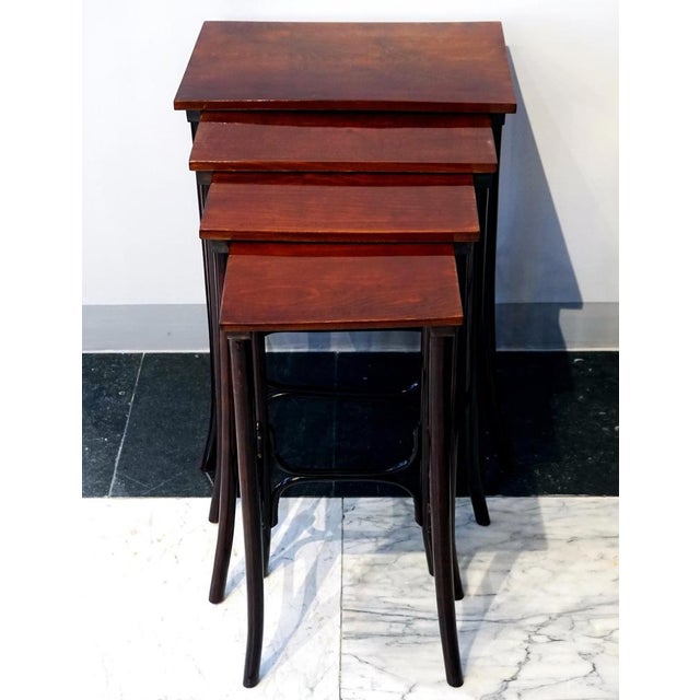Thonet Art Nouveau Nesting Tables in Mahogany-Stained Beech from Thonet, Vienna, 1900s, Set of 4 For Sale - Image 4 of 6