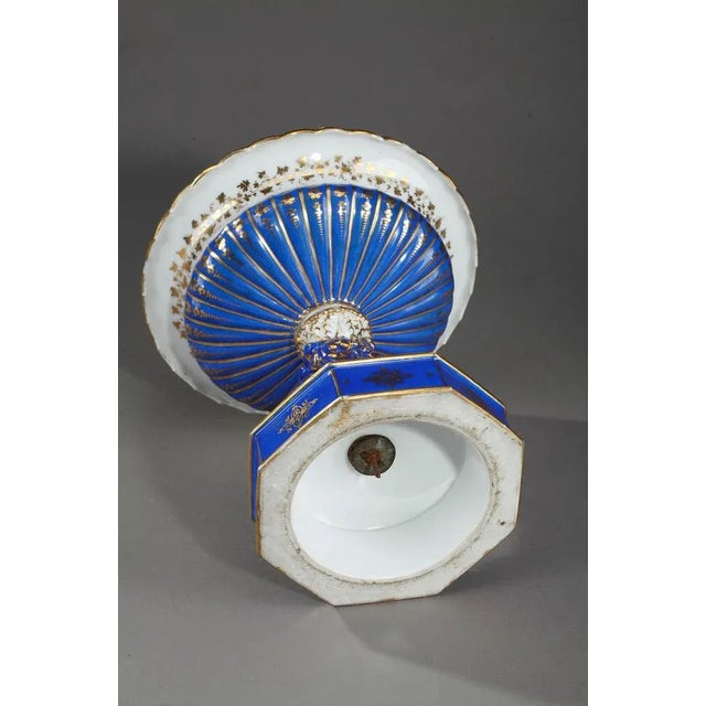 Mid-19th-Century Serving Dish with Dolphin in Polychrome Porcelain For Sale - Image 12 of 13