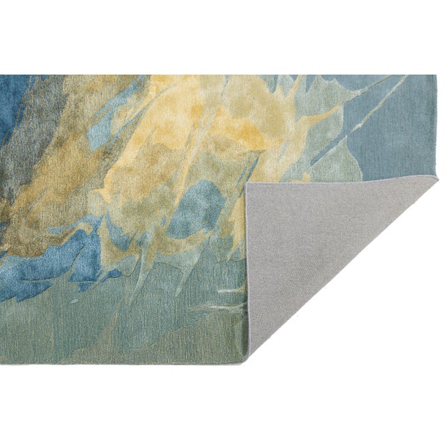 Abstract Cosmic Splash Modern Hand-Tufted Wool Area Rug – Blue, Gold, & Grey For Sale In New York - Image 6 of 10