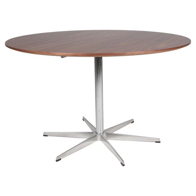 Dining Table in Circular Walnut attributed to Piet Hein and Bruno Mathsson for Fritz Hansen For Sale - Image 8 of 8