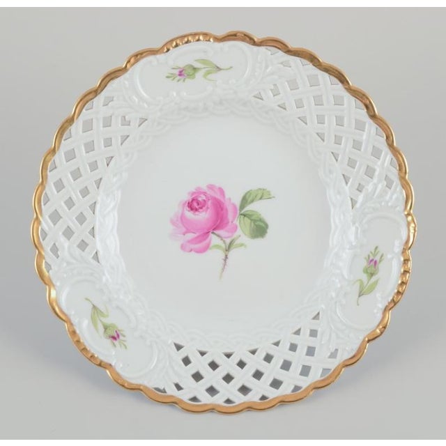 Pink Rose Reticulated Lunch Plates from Meissen, Germany, 1930s, Set of 6 For Sale - Image 4 of 9