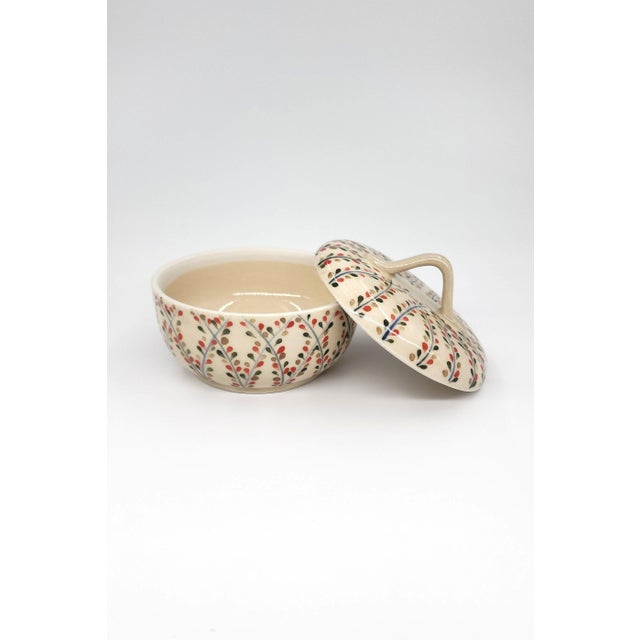 Traditional Hand-Painted Bat Trang Lidded Ceramic Bowl With Ivory With Multicolor Leaf Motif For Sale - Image 3 of 3