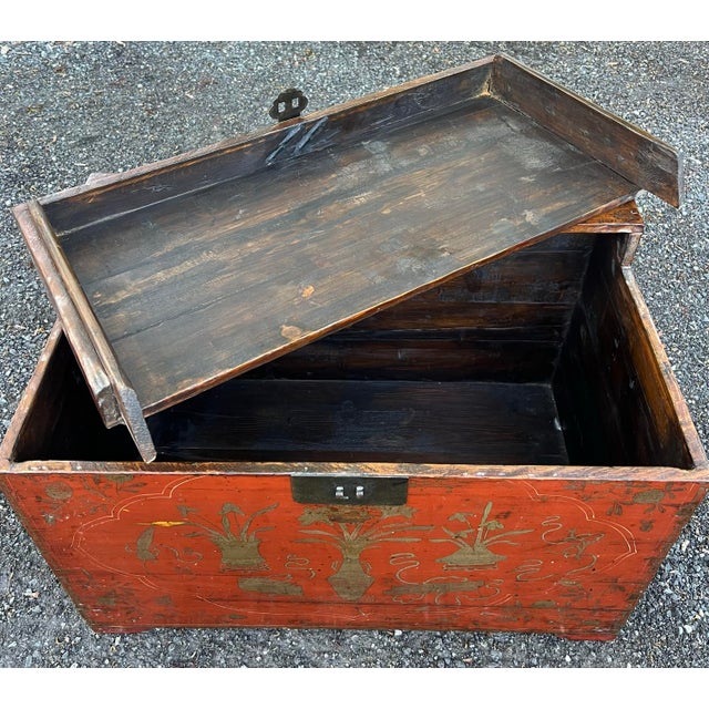 Antique 19th Century Chinese Red Lacquer Trunk For Sale - Image 10 of 12