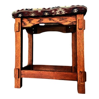 Arts & Crafts Oak Bench With Mortise and Tenon Details and Southwestern Pattern Cushion - Early 21st Century For Sale