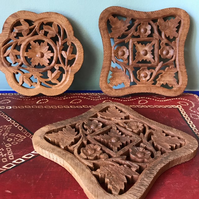 Brown 1990s Hand-Carved Trivets - Set of 3 For Sale - Image 8 of 10