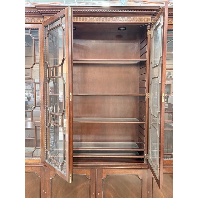 Late 20th Century Late 20th Century Kindel Winterthur Mahogany Breakfront China Cabinet For Sale - Image 5 of 12