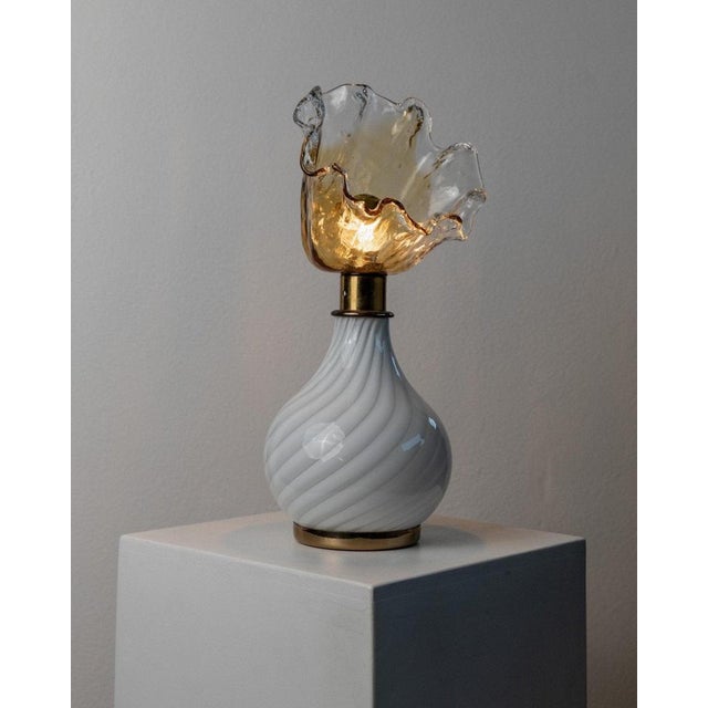 Vintage Swirl Murano Glass and Brass Table Lamps with Flower Shades, Italy, 1970s, Set of 2 For Sale - Image 6 of 13